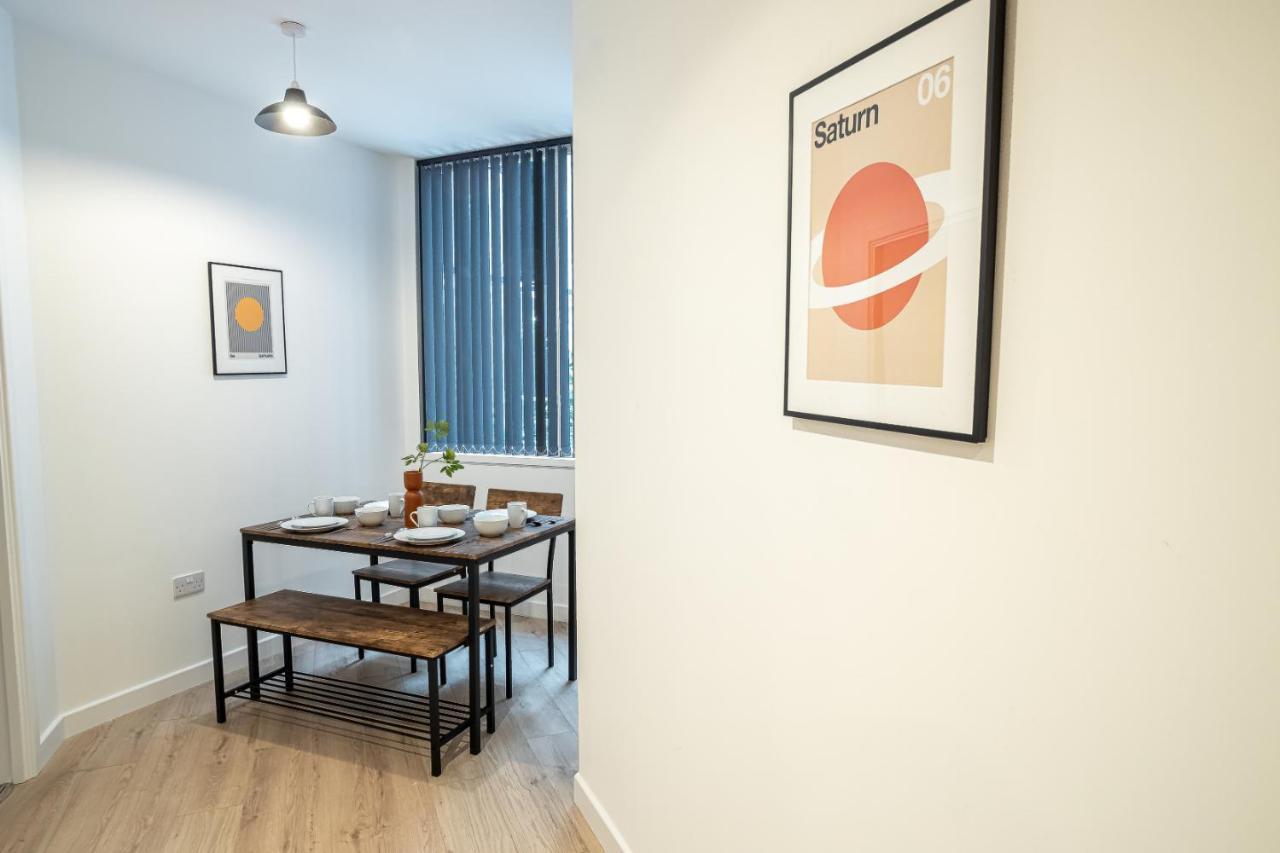 Luxe Apartments - Heart Of Peterborough - Free Parking-Gym-Cinema Екстер'єр фото